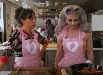 Miz Cracker and Carla Make Chanukah Latkes 